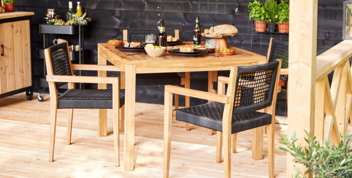 Houten tuinmeubelen
