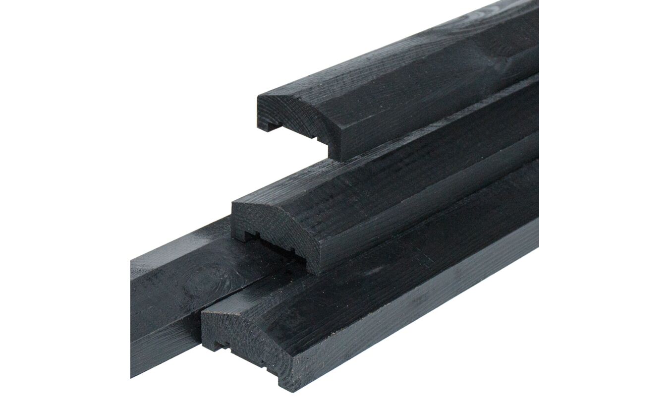  Afdeklat piramide 3-planks zwart gespoten 4.5x6.8x180cm