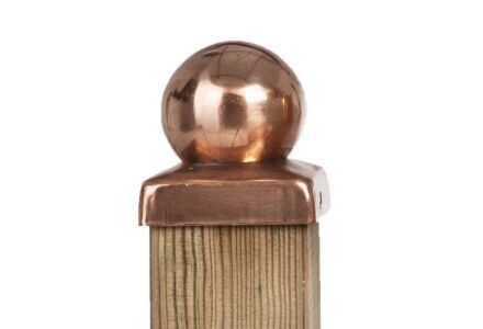 Paalornament koper met bol 7.1x7.1cm